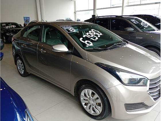 HYUNDAI HB20S 1.6 COMFORT PLUS 16V FLEX 4P AUTOMÁTICO HYUNDAI HB20S 1.6 COMFORT PLUS 16V FLEX 4P AUTOMÁTICO